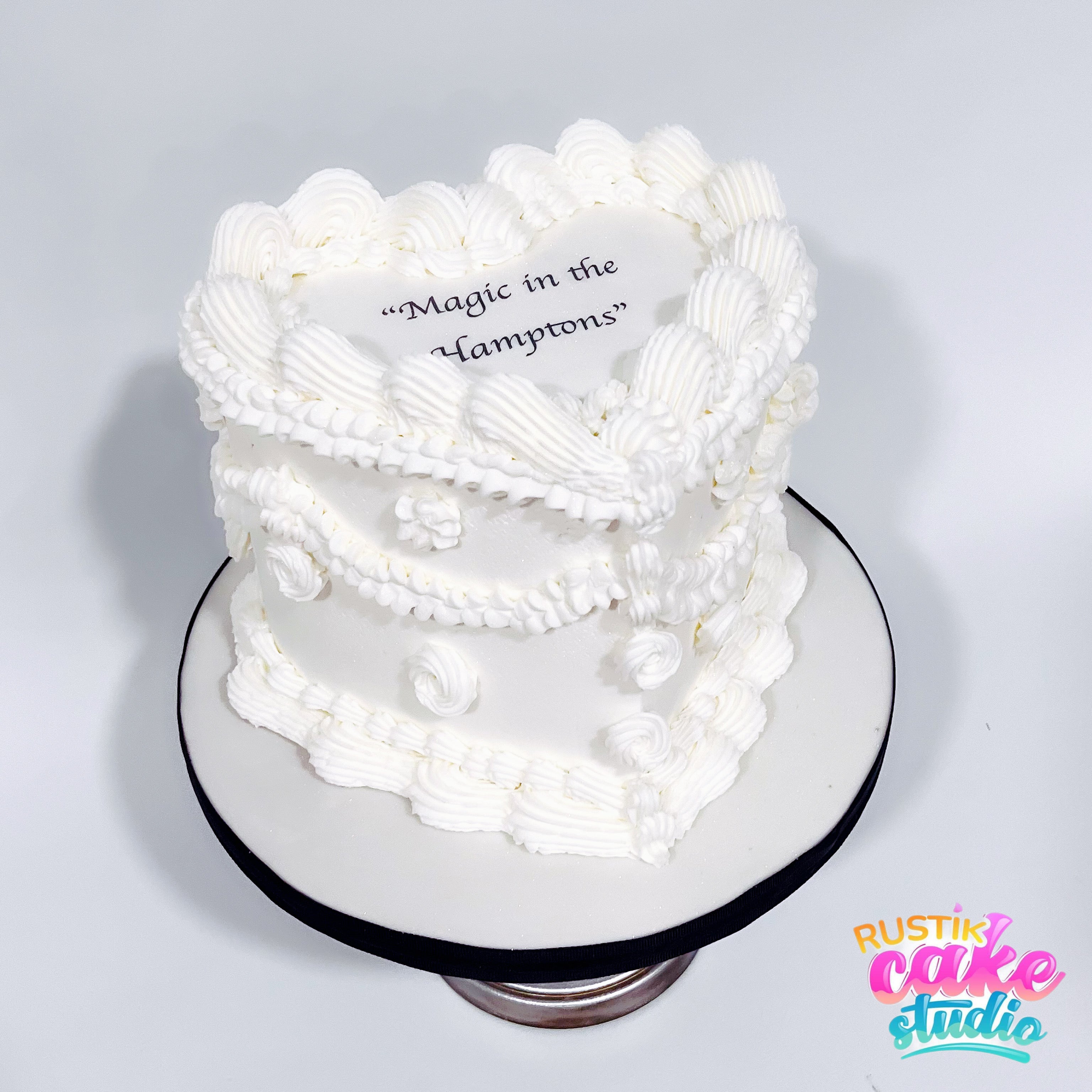 Heart Vintage Piping Cake